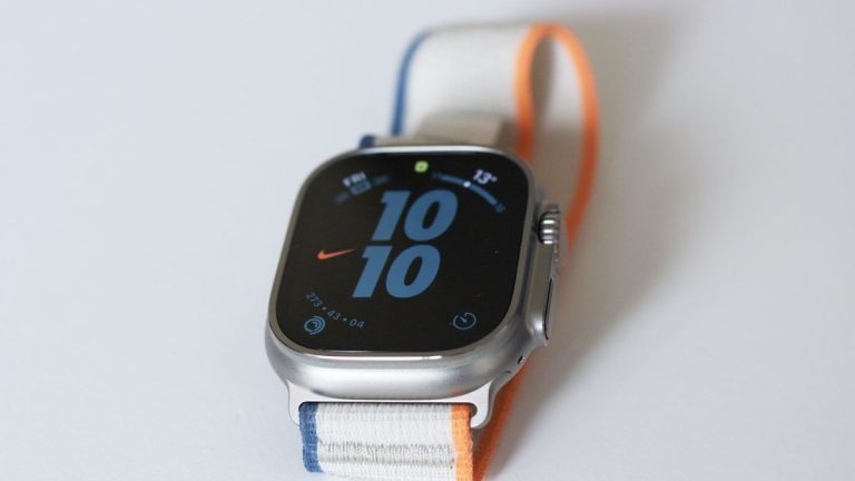 Micro-LED Apple Watch Ultra could miss 2024 release window