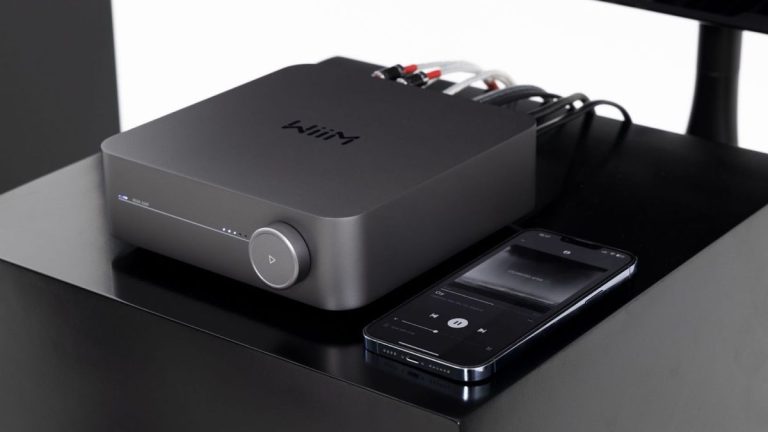 This Amp is every audiophile's dream iPhone accessory