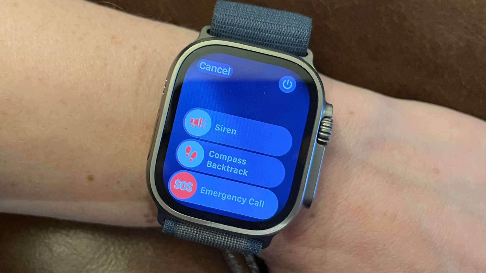 Apple Watch emergency features